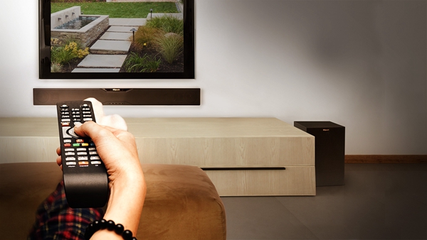 是不是功率越大，家庭影院音箱越響？