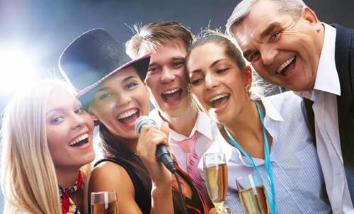 比跑步、游泳更健康的方法竟然是唱歌?！